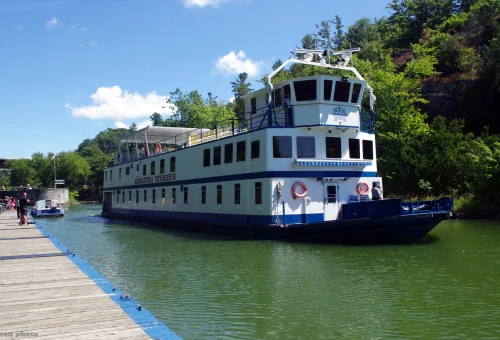 Rideau Canal Boat Cruise