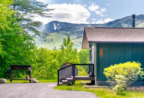 Cabin / Roofed Accommodation (Algonquin National Park)