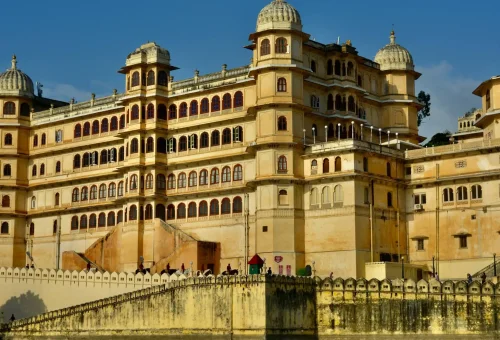 City palace udaipur india tour packages