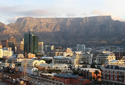 table-mountain-836847_1920