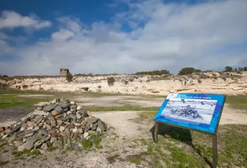 Robben-Island-Tour-Robben-Island-Lime-Stone-Quarry-01
