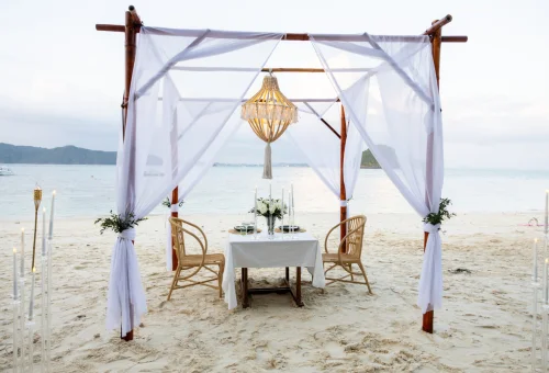 romatic-sunset-dinner-coral-island-phuket-travel-store-24