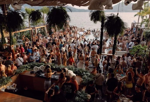 Yona Beach Club Party Phuket Travel Store 10