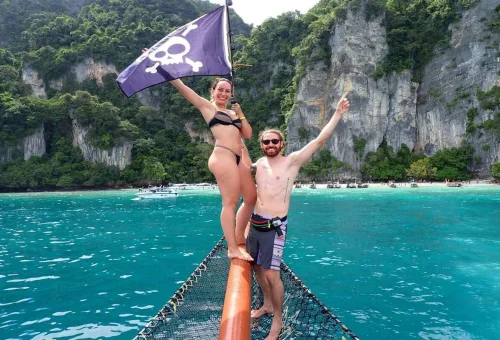 phi-phi-islands-pirate-boat-adventure-phuket-travel-store-8