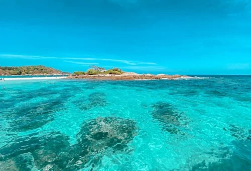 Raya Noi crystal-clear turquoise sea on private speedboat tour from Phuket