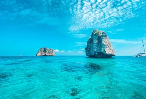 Turquoise waters around Koh Rok and Koh Haa Thailand