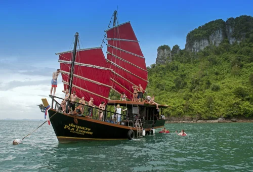 krabi-4-islands-sunset-cocktail-cruise-red-sails