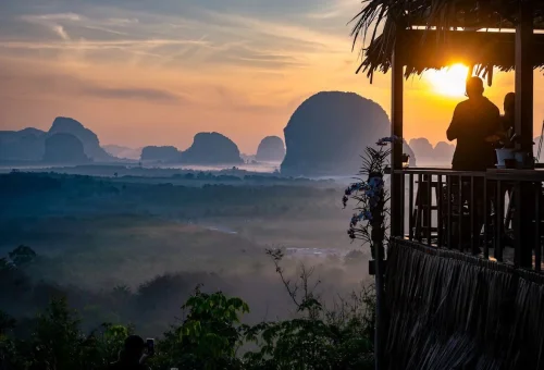Private Krabi sunrise tour at Din Daeng Doi Viewpoint