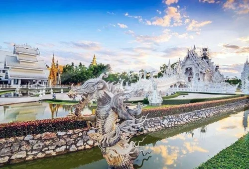 White Temple Chiang Rai Thailand Wat Rong Khun private day tour