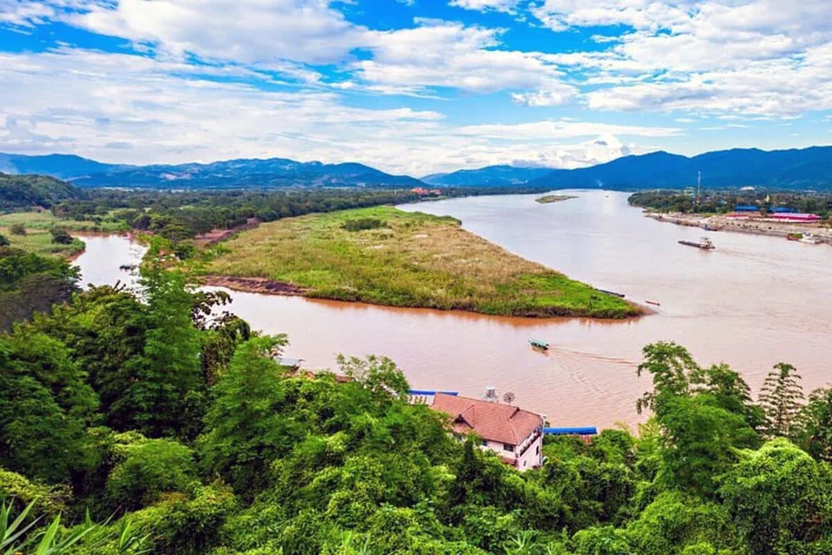 Long Neck Village Chiang Rai cultural experience on private tour