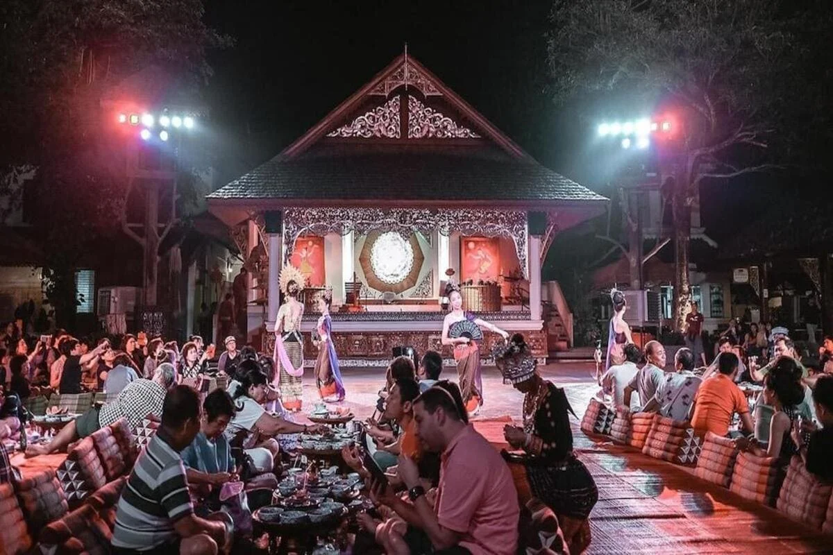Chiang Mai Khan Toke dinner and traditional dance show