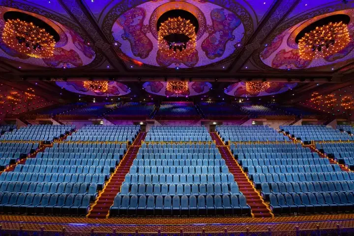 carnival-magic-phuket-travel-store 50