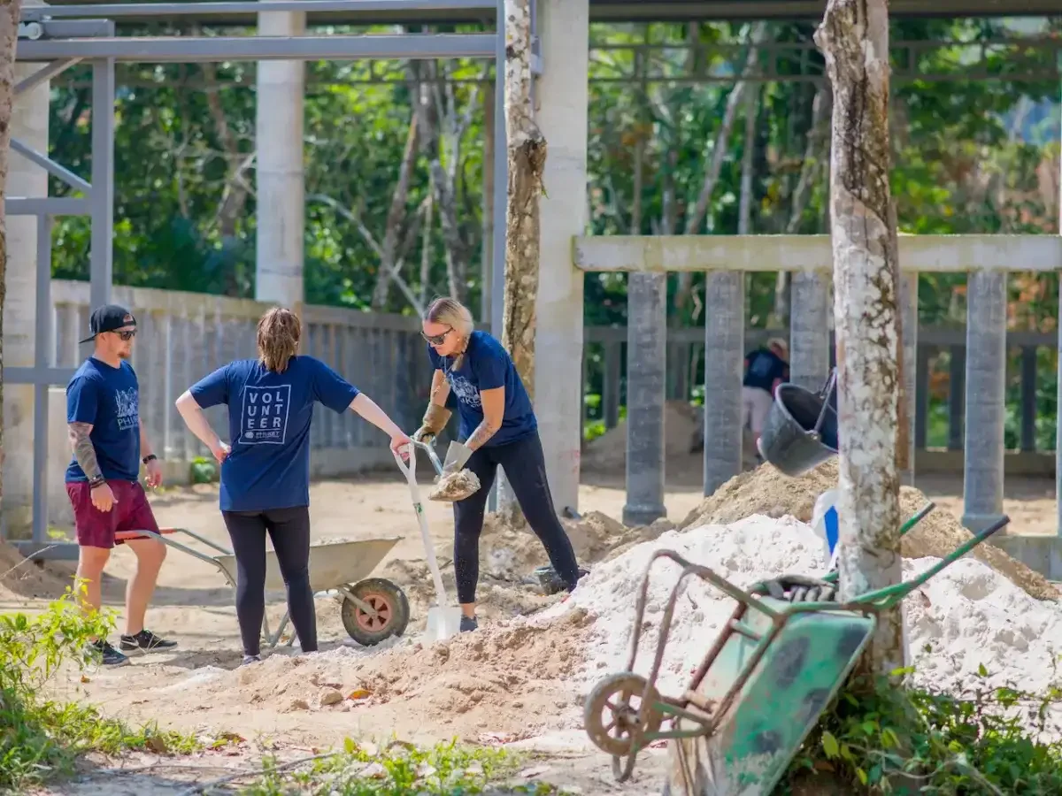 phuket-elephant-sanctuary-volunteer-phuket-travel-store-1