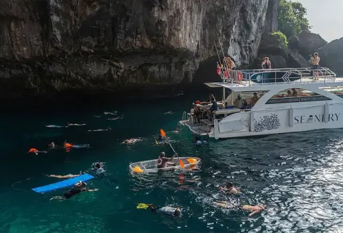 phi-phi-islands-speed-catamaran-phuket-travel-store-3