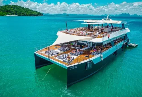 james-bond-island-luxury-catamaran-phuket-travel-store-12