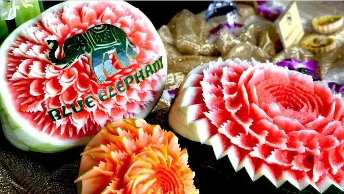 blue-elephant-cooking-class-private-carving-course