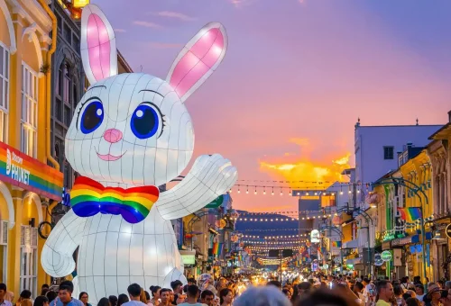 phuket-weekend-market-thalang-road-phuket-travel-store-10