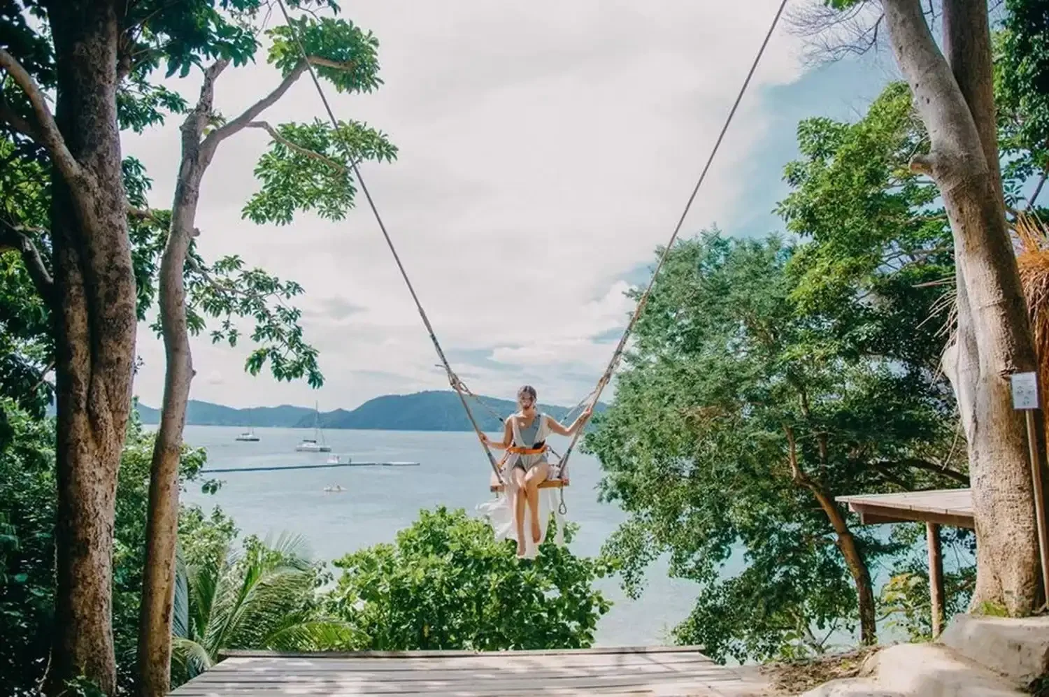 banana-beach-coral-island-phuket-travel-store-5