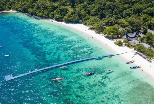 banana-beach-coral-island-phuket-travel-store-13