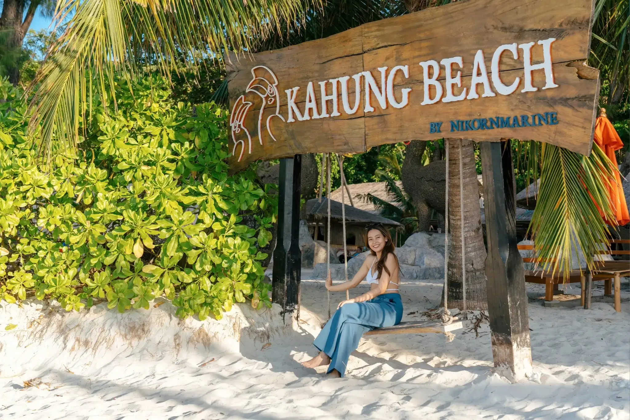 Scenic entrance sign 