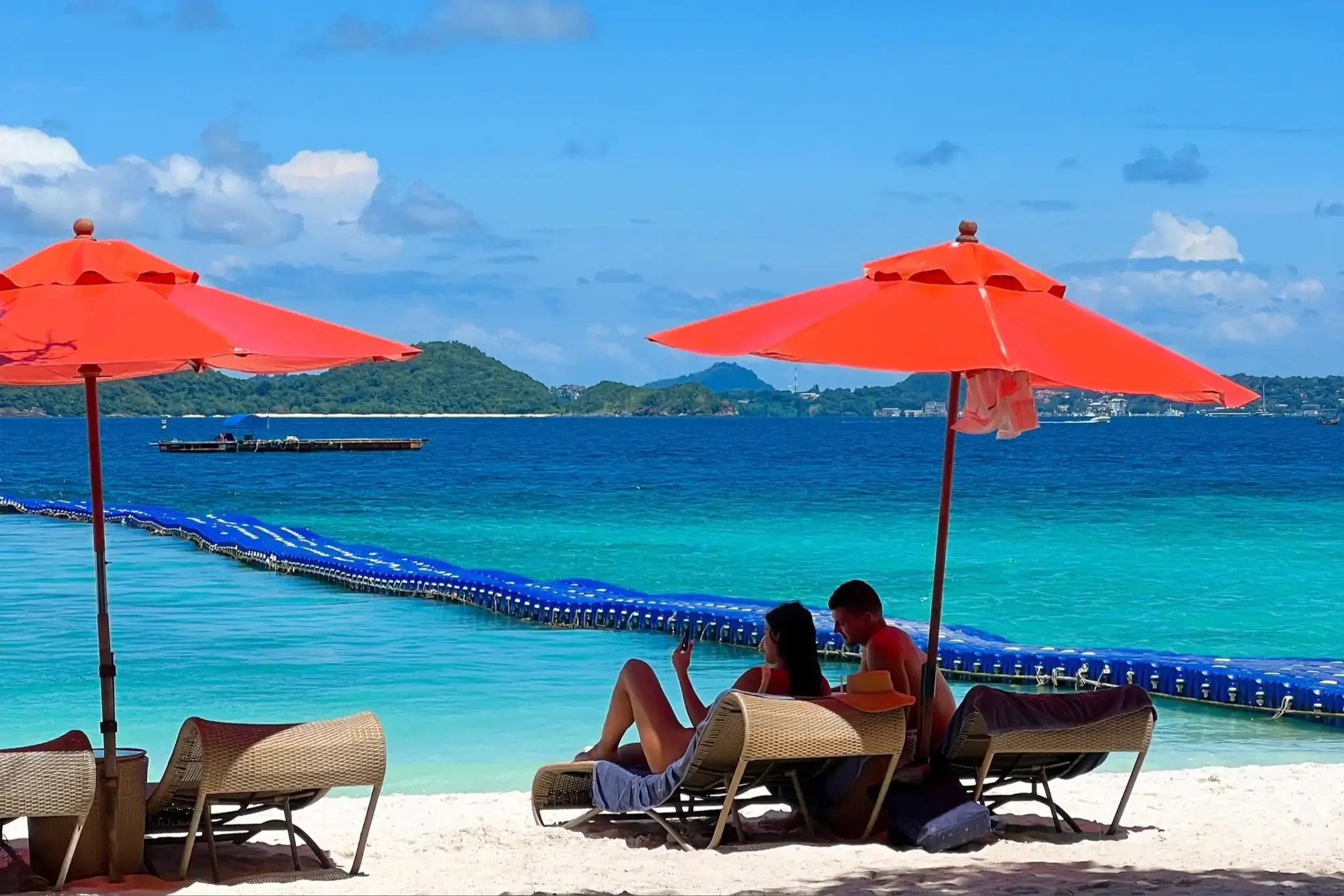 kahung-beach-coral-island-phuket-travel-store-15