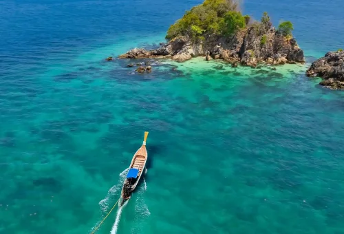 khai-islands-phuket-travel-store-2