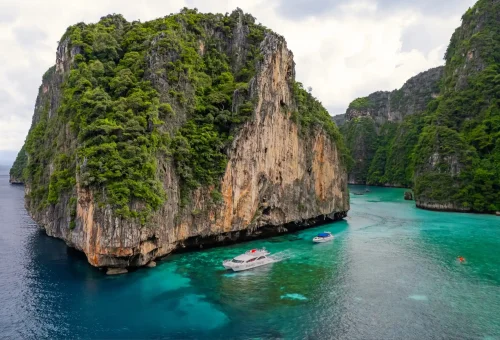 phi-phi-islands-phuket-travel-store-6