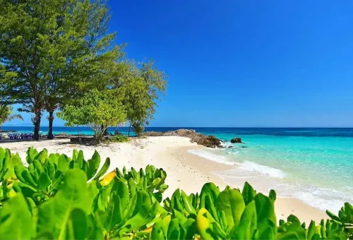 racha-yai-island-phuket-travel-store-6