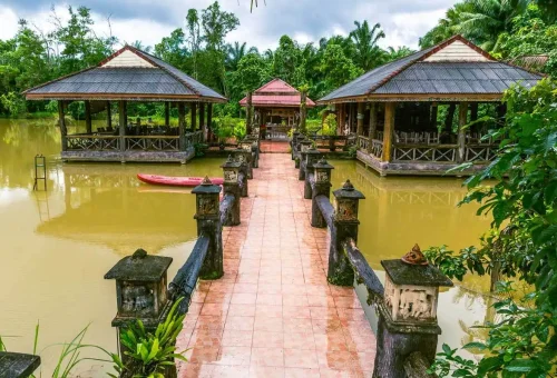 Traditional Thai lunch at a local restaurant in Khao Lak – included in off-road safari tour with Phuket Travel Store
