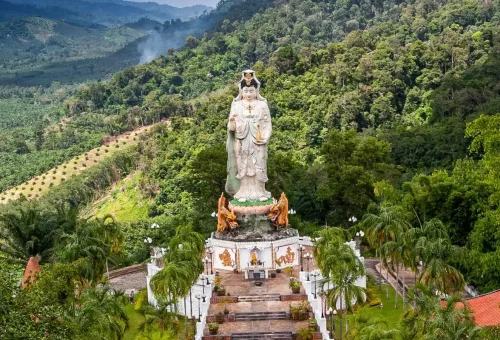 Phuket Travel Store guided tour of Phang Nga’s temples – explore sacred sites and Thai cultural heritage