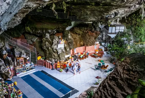 Please create a image alternative and caption text for SEO image optimized for mobile or and website hong-island-longtail-sunrise-tour-phuket-travel-store-17 temple visit at phang nga province