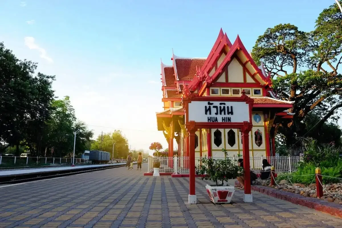 Hua Hin tour with Phuket Travel Store – royal beaches, night markets, and coastal charm in Prachuap Khiri Khan Province