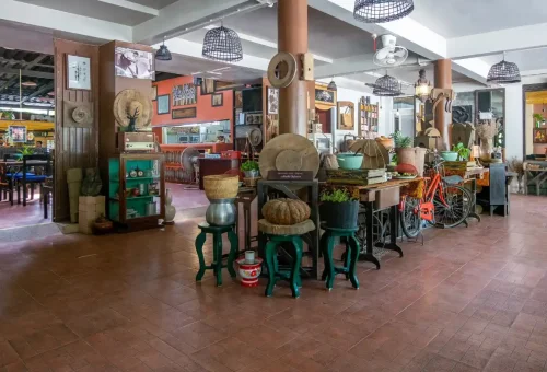 takuapa-local-life-experience-phuket-travel-store-12