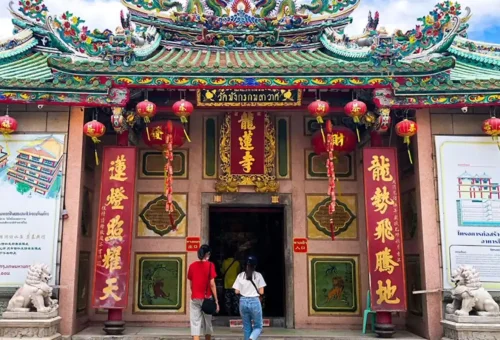 Exterior of a vibrant Chinese-Thai temple in Bangkok Chinatown