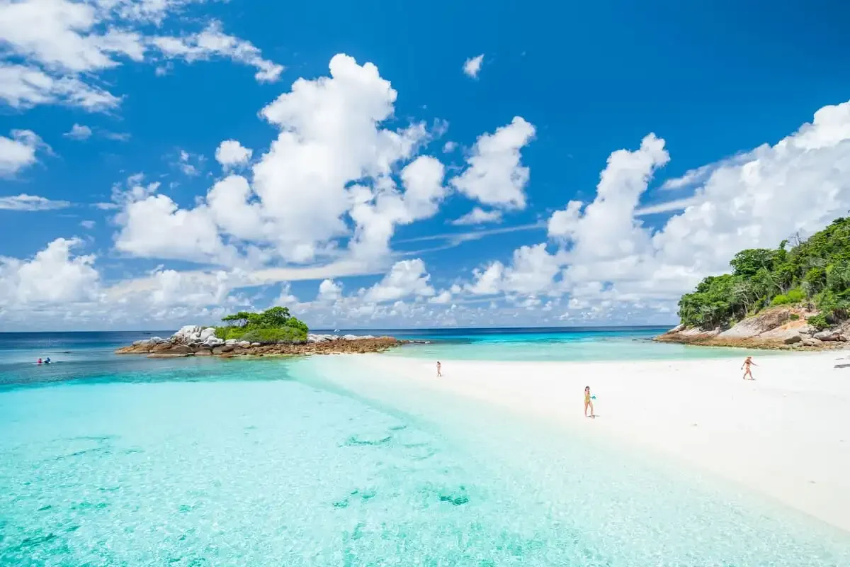 Raya Noi Raya Yai Maiton Island Phuket Travel Store 12