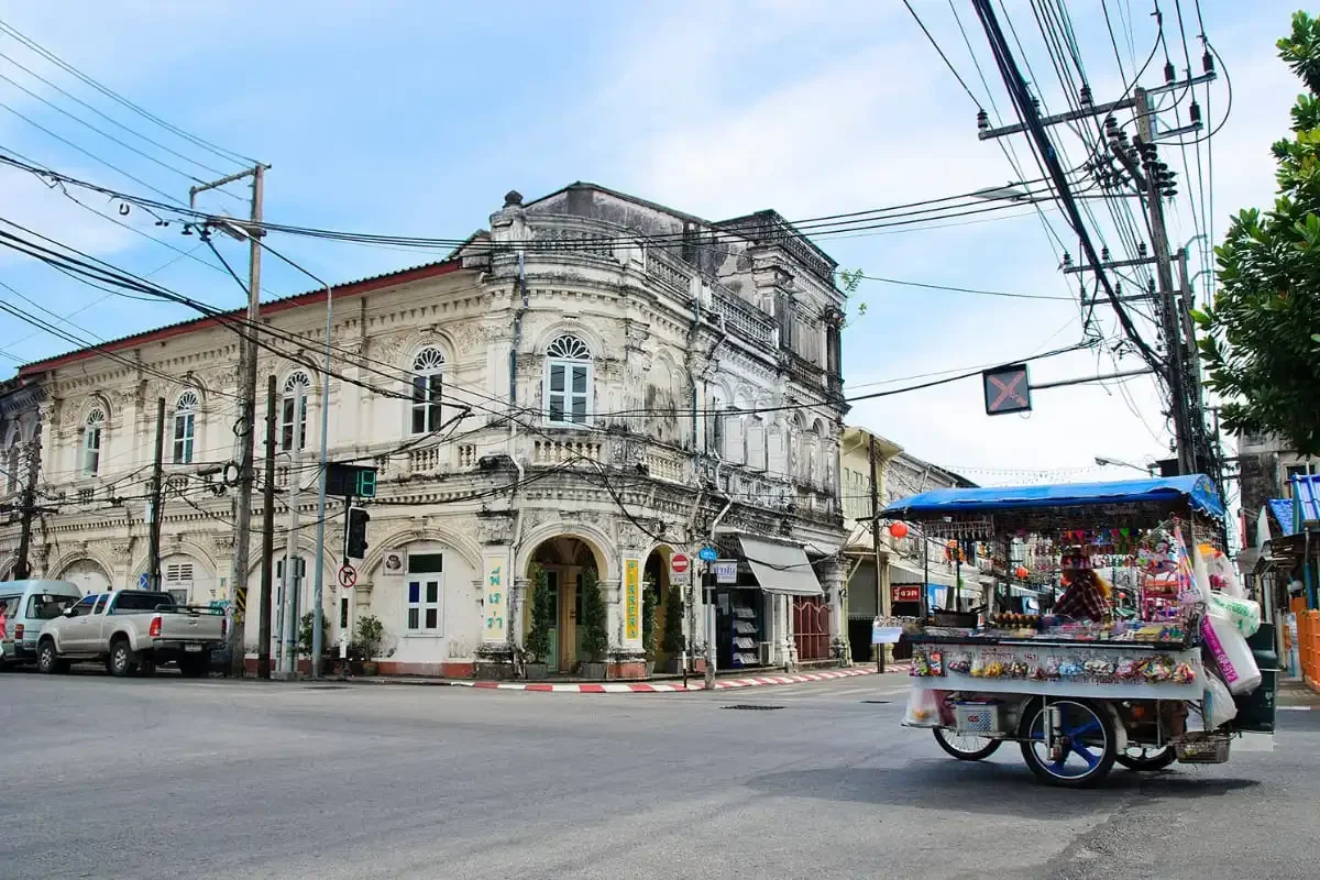 private-phuket-city-tour-phuket-travel-store-16