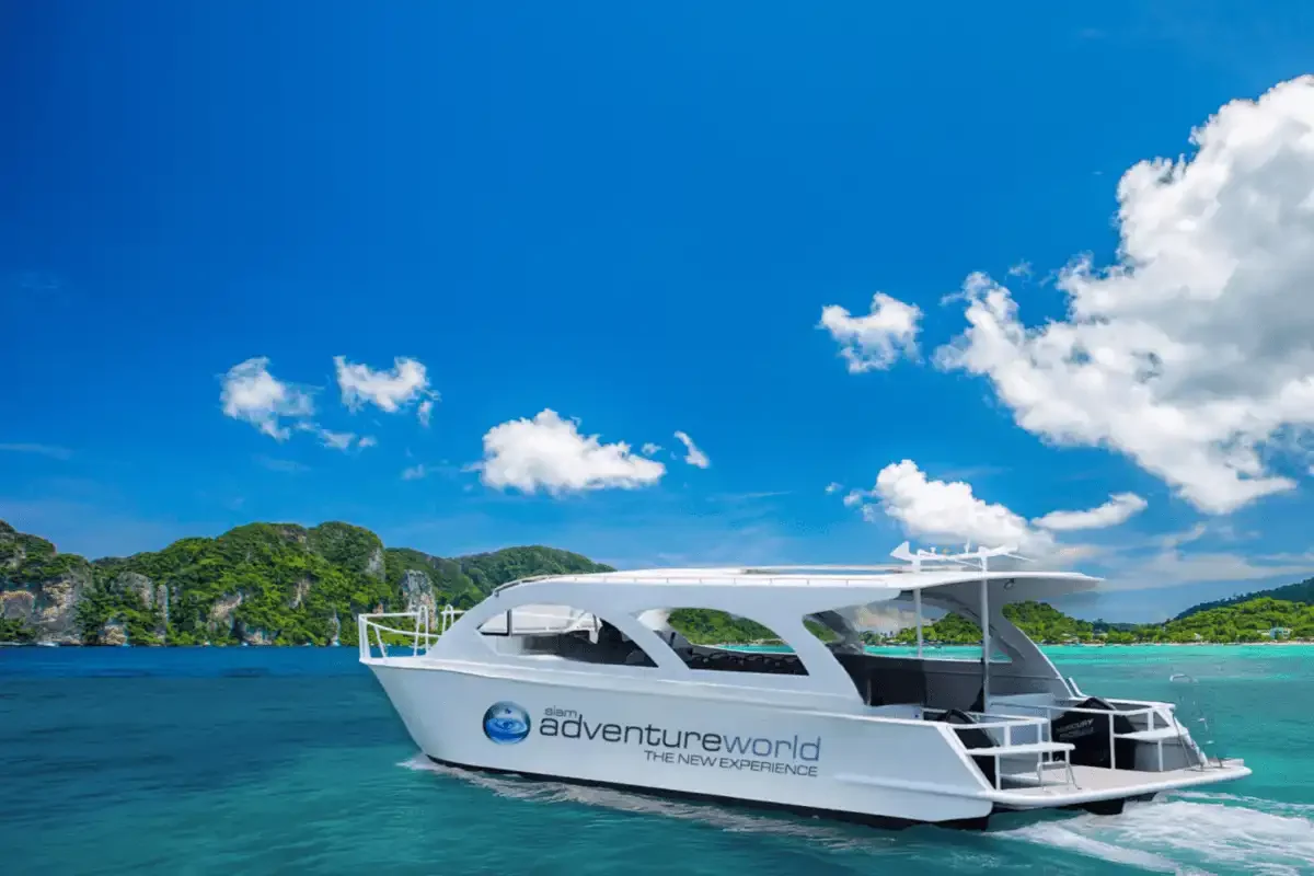 Brand new speed catamaran for island tours with Phuket Travel Store, offering fast, comfortable, and safe travel to Thailand’s best destinations.