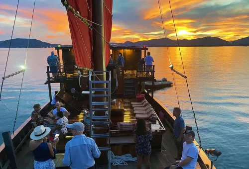Friends relaxing on Koh Samui sunset cruise boat