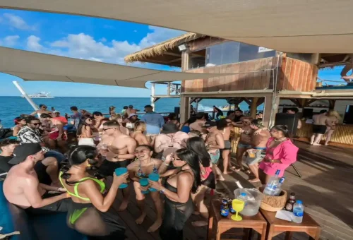 Samui party boat with drinks music and fun atmosphere