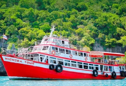 angthong-big-boat