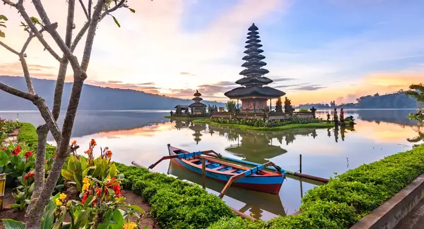 Web_Gallery_Bali_Ulun Danu Temple Beratan_88970059
