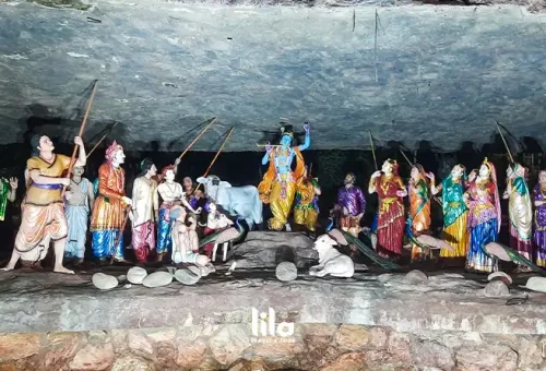 web-gallery-India-Bukit-Govardham-Khrisna-001