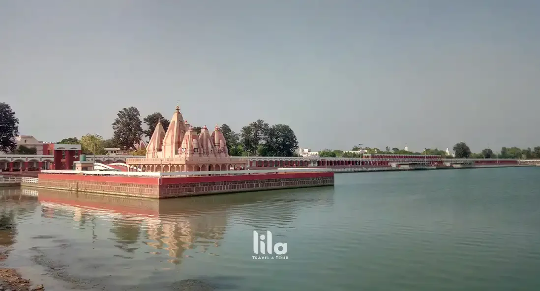 web-gallery-India-Brahma-Sarovar-001