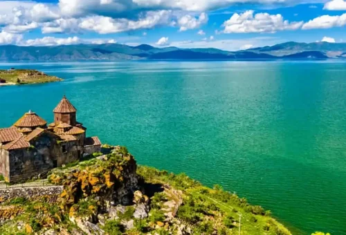 Experience-the-top-9-places-to-visit-in-Armenia--1200x675