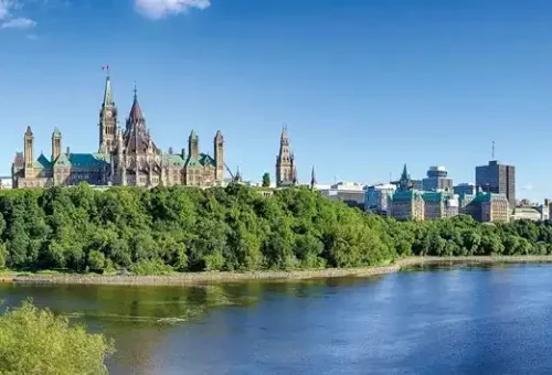 canadian-parliament-and-rideau-canal-ottawa-canada-10