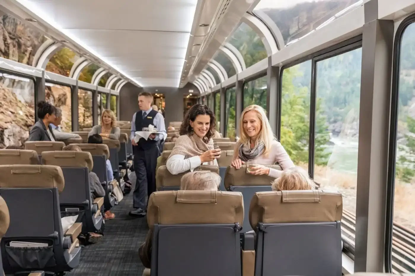 RM18_Onboard_SilverLeaf_Interior