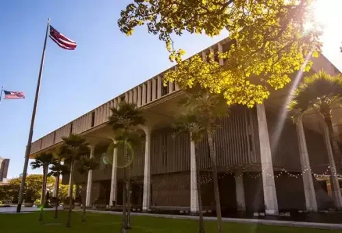 state-capitol-building-honolulu-hawaii-1