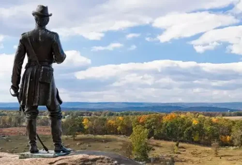 statue-general-warren-gettysburg-usa-1