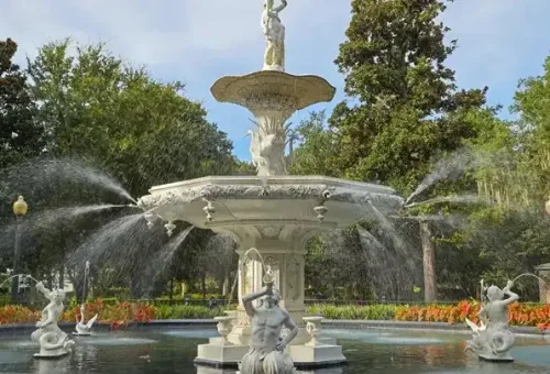 fountain-forsyth-park-downtown-savannah-georgia-usa-2