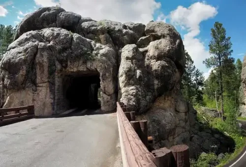 cc-gideon-tunnel-rapid-city-usa-1